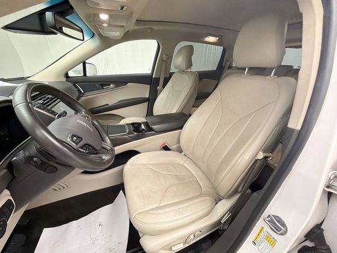 Used 2016 Lincoln MKX Reserve w/ Technology Package image 12