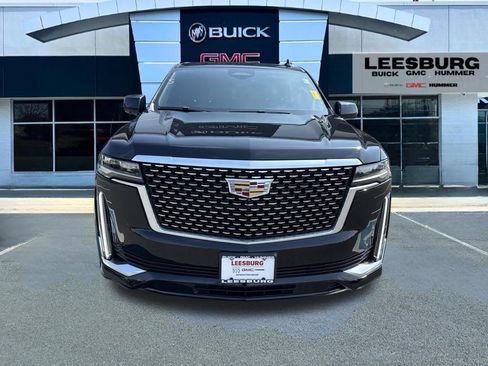 Used 2023 Cadillac Escalade ESV Premium Luxury AWD/4WD image 2