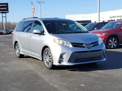 Used 2018 Toyota Sienna XLE