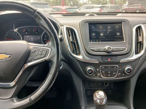 Used 2019 Chevrolet Equinox LT AWD/4WD image 11