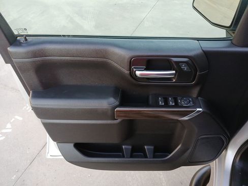 Used 2019 Chevrolet Silverado 1500 LT w/ Texas Edition image 23