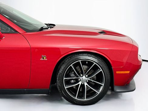 Used 2016 Dodge Challenger R/T Scat Pack w/ Leather Interior Group image 47