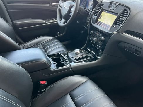 Used 2023 Chrysler 300 S image 17