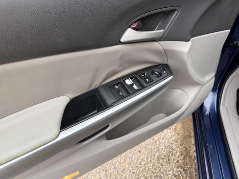 Used 2009 Honda Accord EX image 12