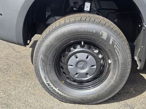 New 2026 Mercedes-Benz Sprinter 2500 image 11