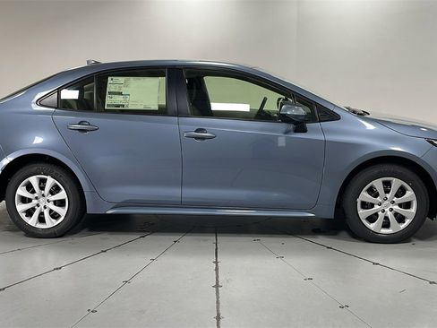 New 2025 Toyota Corolla LE image 6