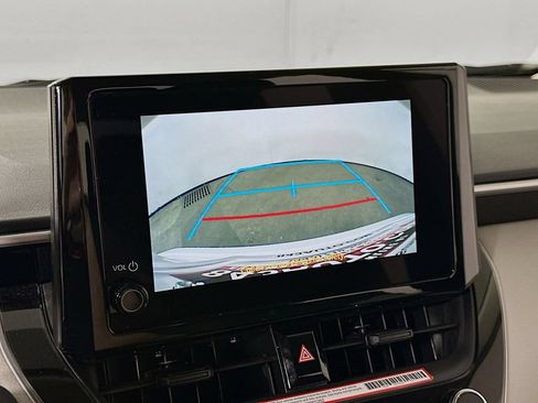 Used 2026 Toyota Corolla LE FWD image 10