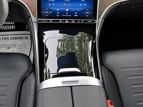 Used 2026 Mercedes-Benz GLC 300 image 18