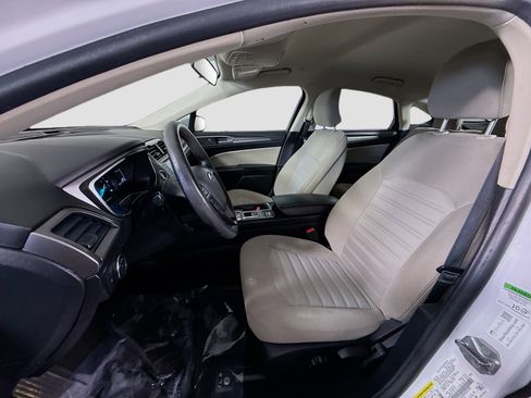 Used 2018 Ford Fusion S FWD image 22
