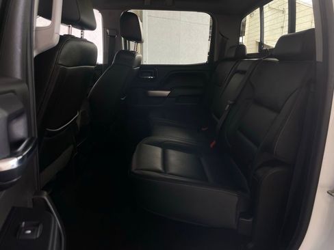 Used 2018 Chevrolet Silverado 1500 LT w/ All Star Edition image 13