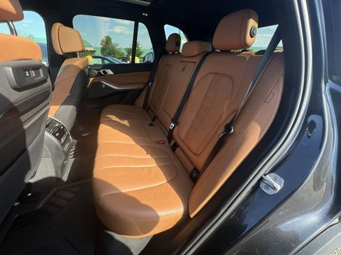 Used 2019 BMW X5 xDrive40i w/ Luxury Seating Package AWD/4WD image 33