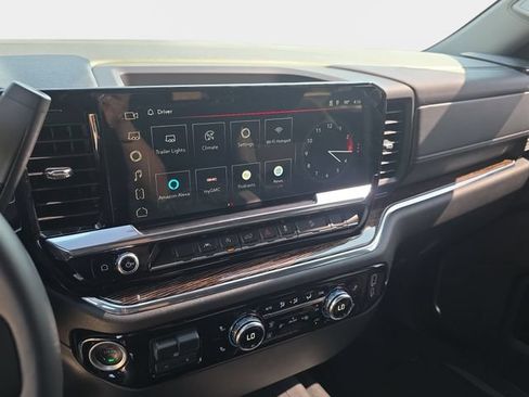 Used 2024 GMC Sierra 1500 Elevation w/ LPO, Elevation Black Package AWD/4WD image 24