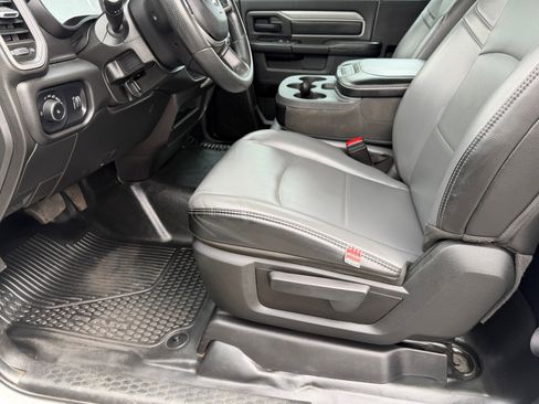 Used 2024 RAM 3500 Tradesman w/ Snow Chief Group AWD/4WD image 15