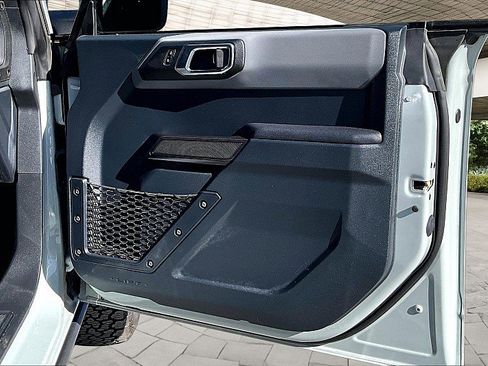 Used 2024 Ford Bronco Black Diamond image 18