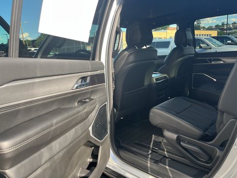 New 2026 Jeep Grand Wagoneer 4WD w/ Quick Order Packge 29V Upland image 17