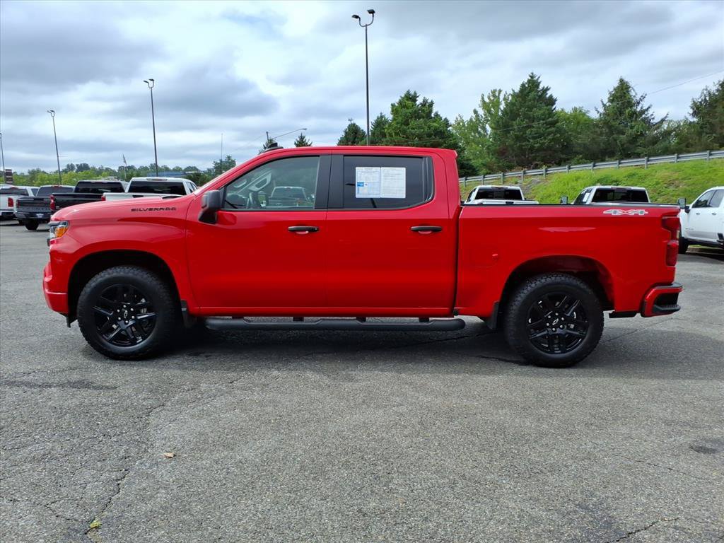 Used 2026 Chevrolet Silverado 1500 Custom w/ Turbomax Blackout Package AWD/4WD image 7