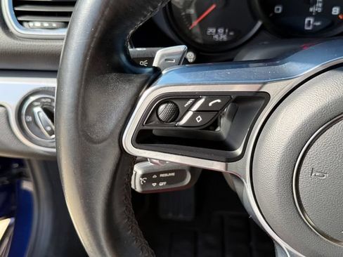 Used 2020 Porsche 718 Boxster RWD image 15