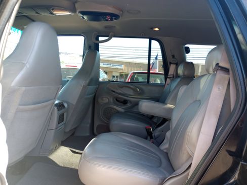 Used 2001 Ford Expedition Eddie Bauer image 11