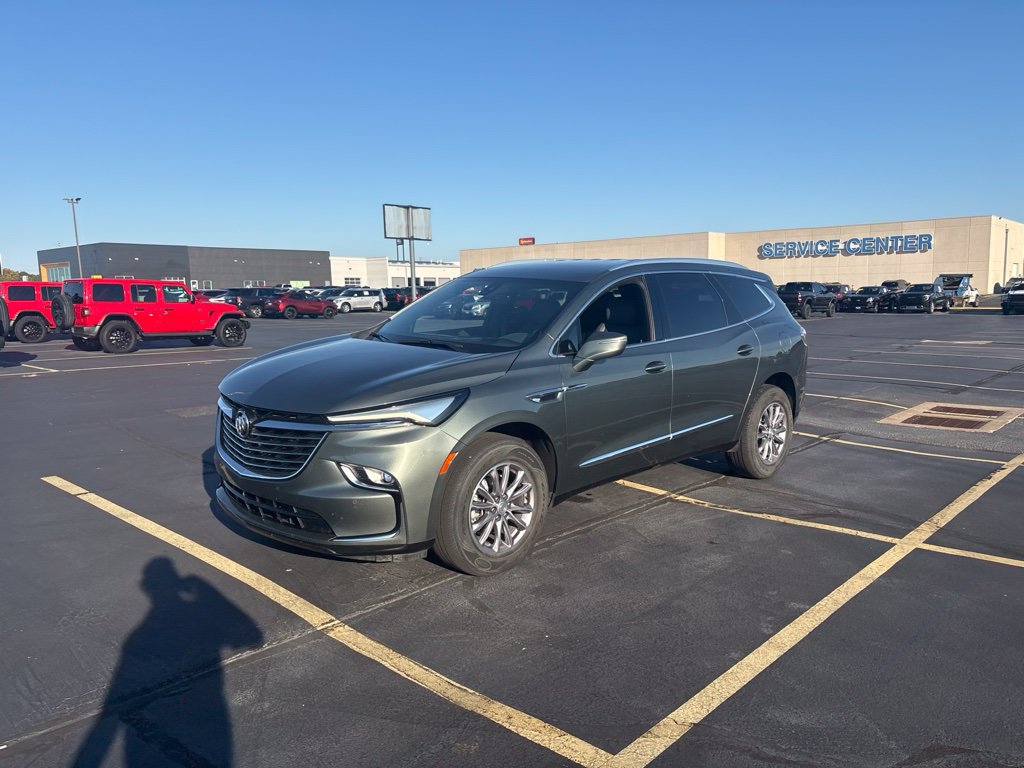 Used 2022 Buick Enclave Premium FWD image 5