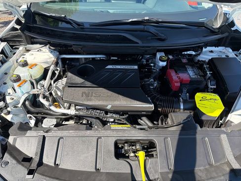 Used 2025 Nissan Rogue SV w/ SV Premium Package FWD image 43