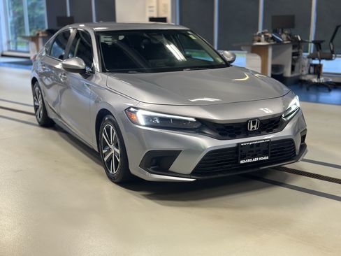 Used 2024 Honda Civic LX image 4