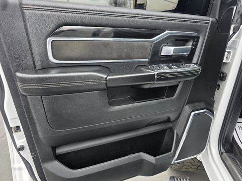 Used 2021 RAM 3500 Laramie image 11