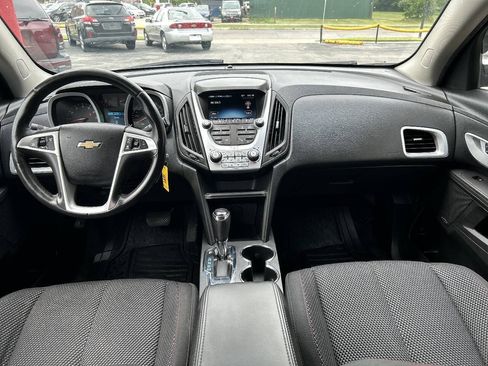 Used 2017 Chevrolet Equinox LT w/ Convenience Package AWD/4WD image 11