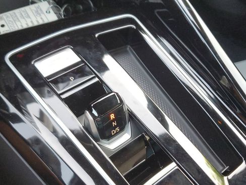 New 2026 Volkswagen GTI SE FWD image 28