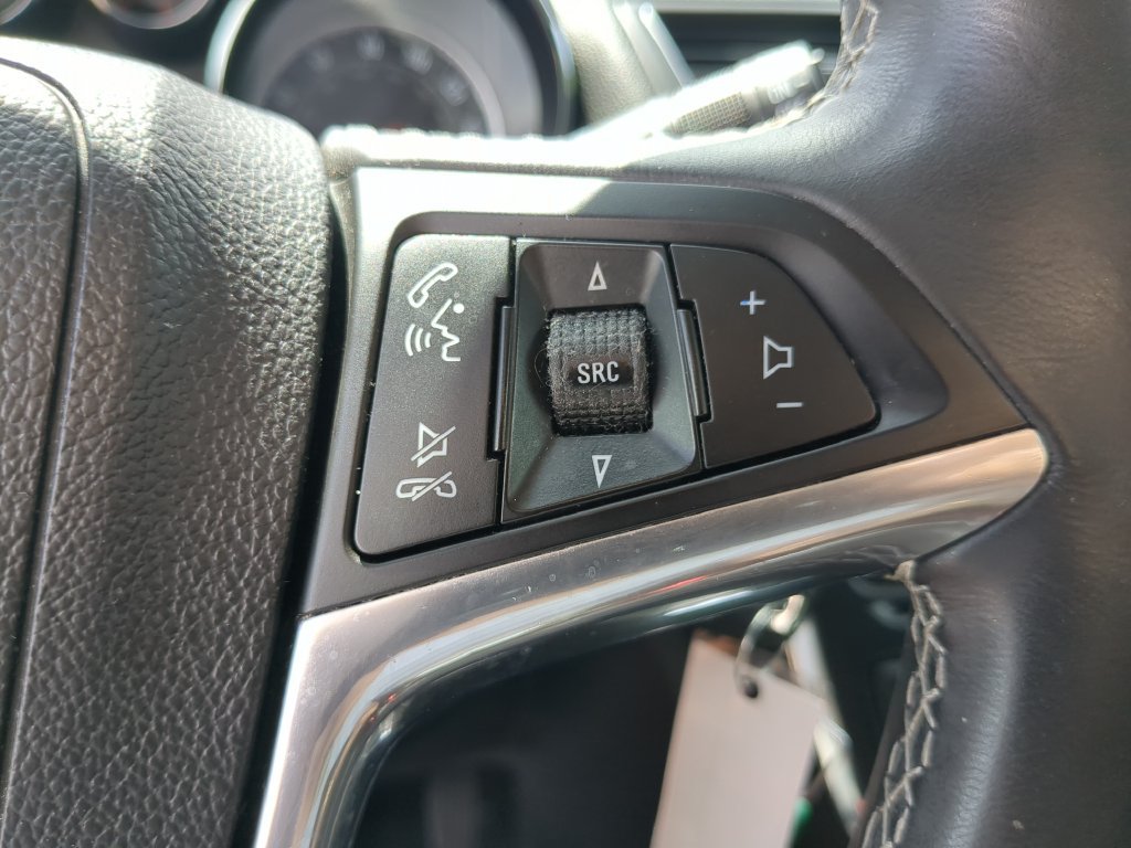 Used 2015 Buick Encore Convenience FWD image 27