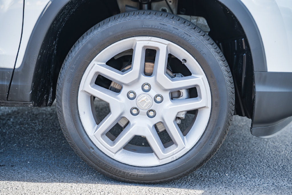 Certified 2025 Honda Passport EX-L image 17