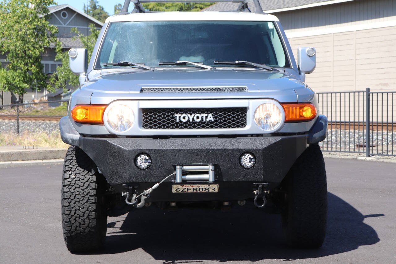 Used 2010 Toyota FJ Cruiser 4WD w/ Convenience Pkg image 3