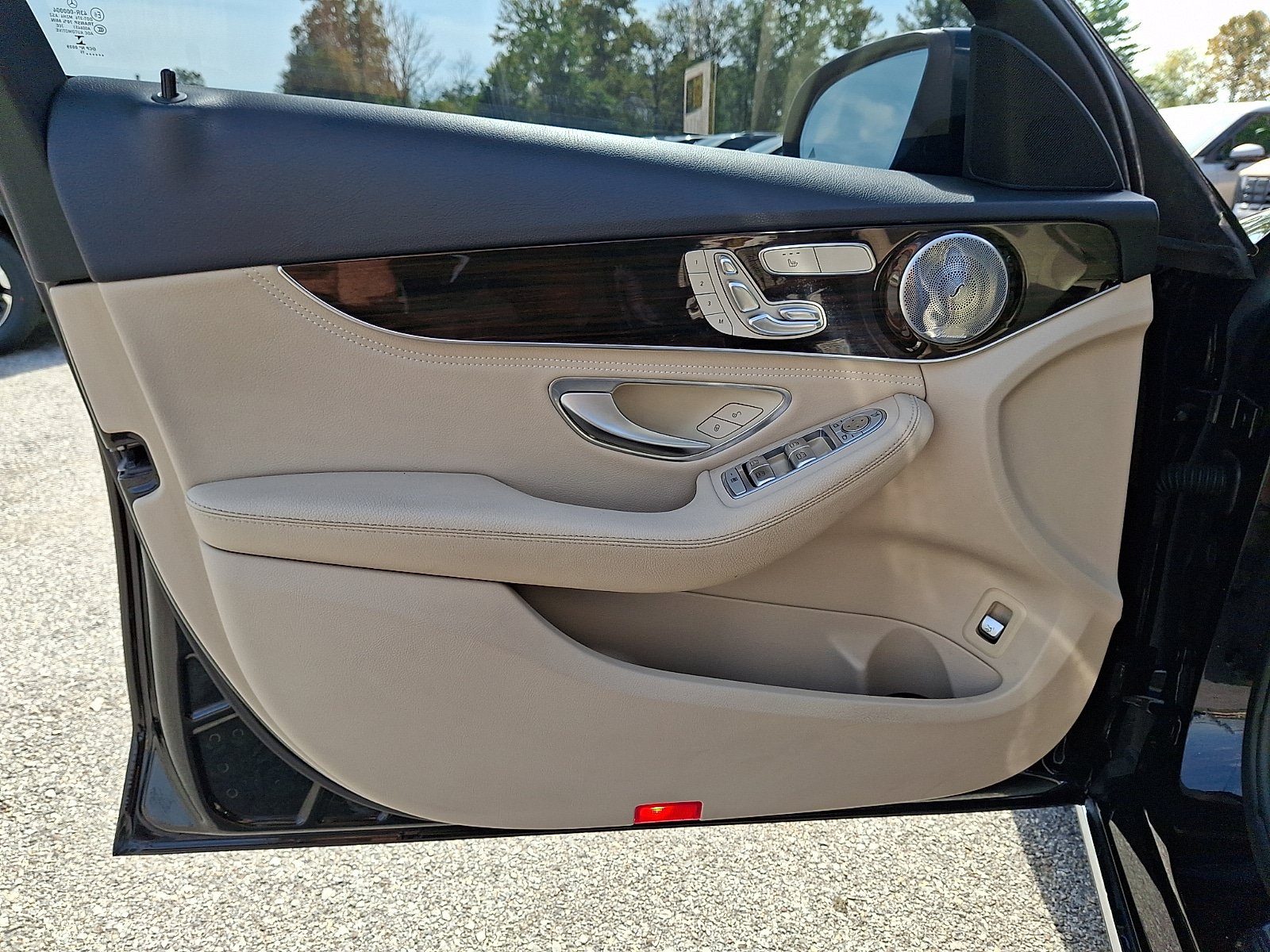 Used 2015 Mercedes-Benz C 300 4MATIC Sedan image 14
