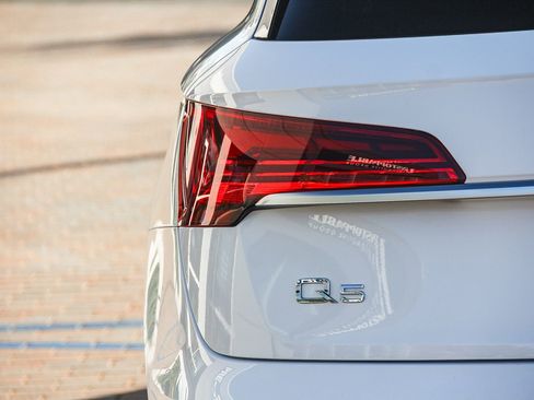 Certified 2023 Audi Q5 2.0T Premium Plus w/ Premium Plus Package image 10