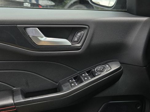 Used 2025 Ford Escape ST-Line FWD image 27