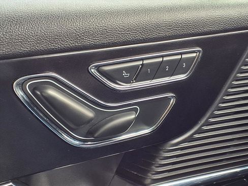 Used 2021 Lincoln Corsair AWD w/ Sport Package image 13