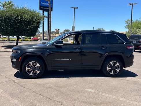 Used 2024 Jeep Grand Cherokee Limited 4xe AWD/4WD image 2