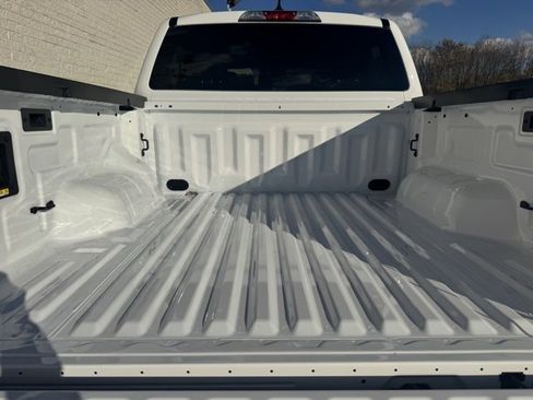 New 2025 Ford Ranger XLT w/ FX4 Off-Road Package image 38