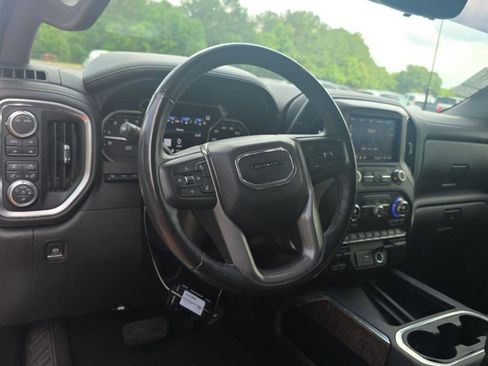 Used 2022 GMC Sierra 2500 Denali w/ Technology Package AWD/4WD image 11
