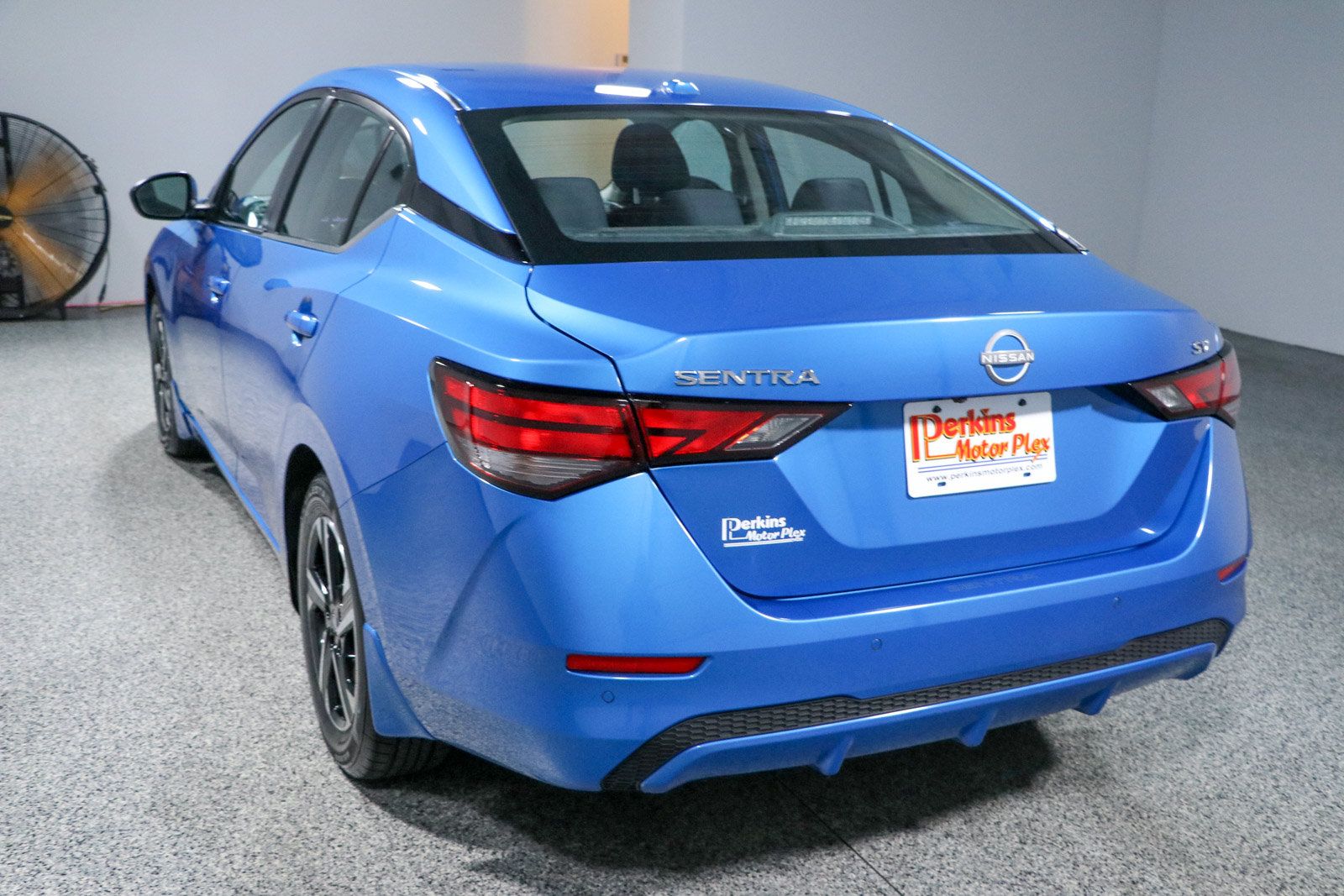Used 2024 Nissan Sentra SV FWD image 9