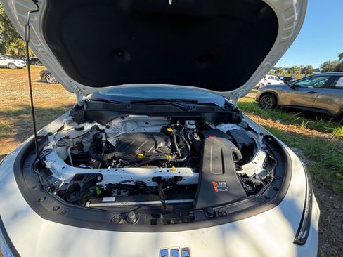 Used 2025 Buick Envista Sport Touring image 32