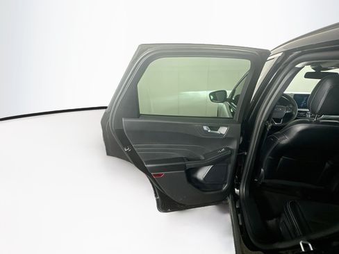 Used 2025 Ford Escape Platinum AWD/4WD image 27