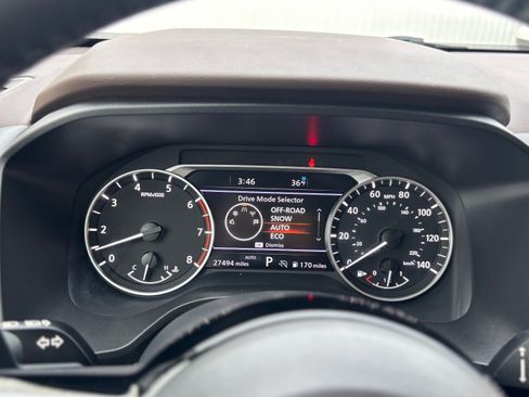 Used 2023 Nissan Rogue SL w/ SL Premium Package image 38