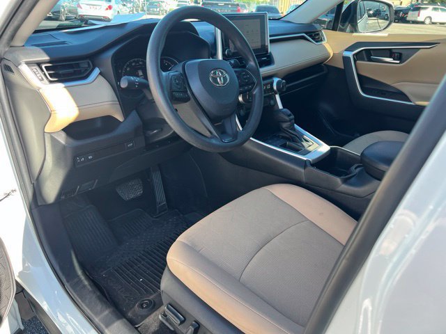 Used 2023 Toyota RAV4 XLE w/ Convenience Package FWD image 10