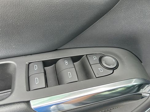 Used 2024 Chevrolet Traverse LT w/ Enhanced Driving Package FWD image 14