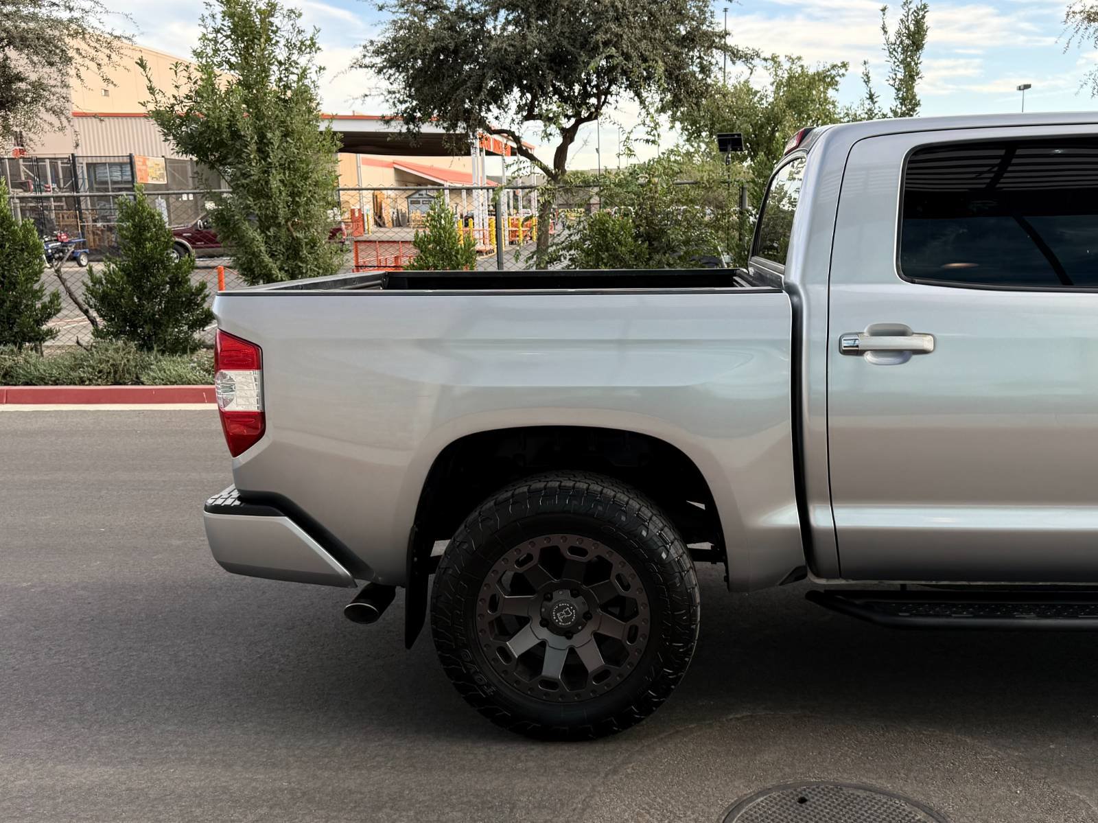 Used 2015 Toyota Tundra Platinum AWD/4WD image 5