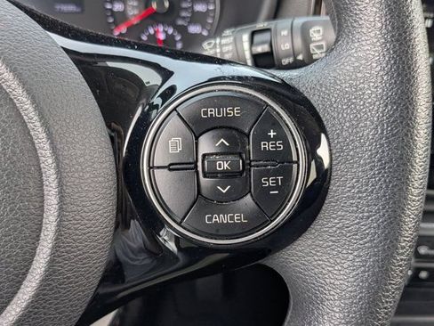 Used 2022 Kia Soul S FWD image 26