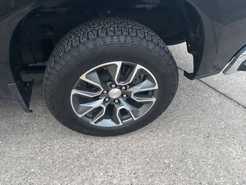 Used 2024 Chevrolet Silverado 1500 LT image 9