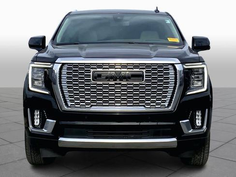 Used 2021 GMC Yukon Denali w/ LPO, Illumination Package image 4