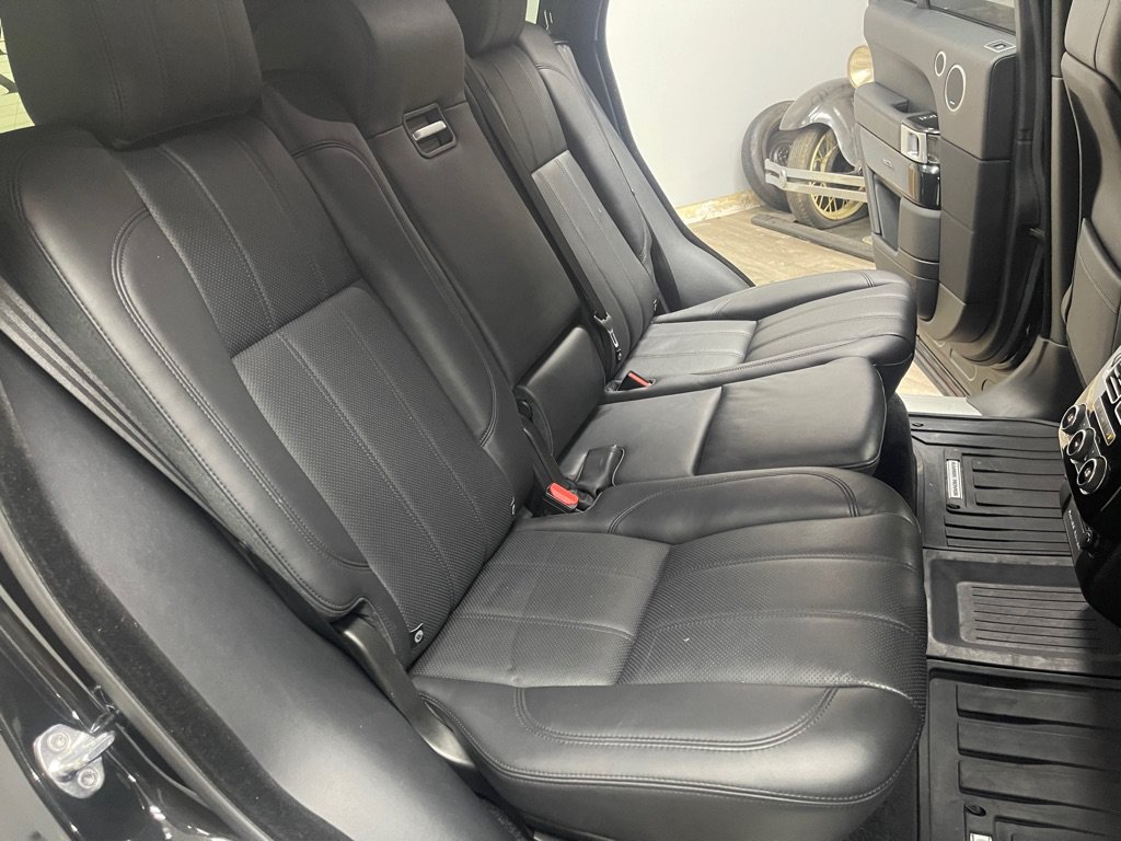 Used 2017 Land Rover Range Rover HSE AWD/4WD image 24
