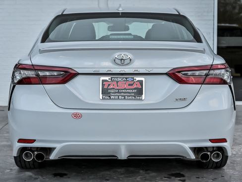 Used 2023 Toyota Camry XSE FWD image 10